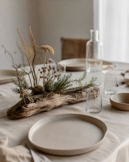 Matériaux naturels : comment les intégrer à votre décoration de table