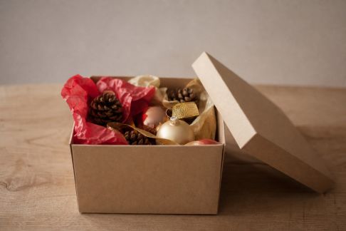 Créer une boîte à surprises de Noël à offrir ou décorer