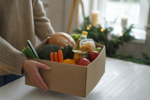 Lutter contre le gaspillage en redistribuant les surplus alimentaires pour Noël